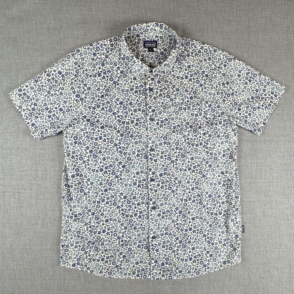 Patagonia Shirt Mens XL Blue Floral Organic Cotton Short Sleeve Button Up Casual - Picture 1 of 9